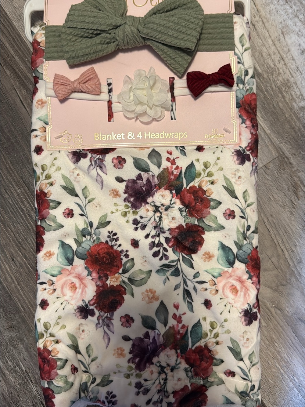 Floral Baby Blanket with 4 Headwraps - Ivory Floral